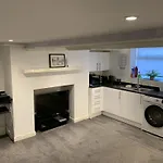 St Pauls Rd - Townhouse Accommodation